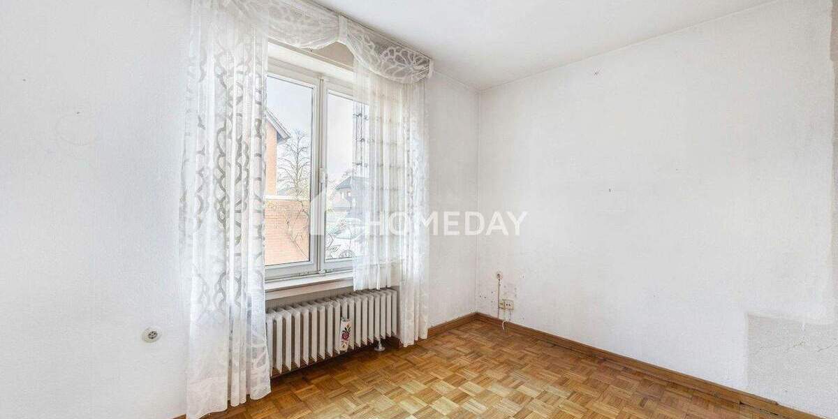 Einfamilienhaus Dinslaken Hiesfeld - 7 Zimmer, 220 m&sup2;, 499.000&euro; | Angebot:25357933