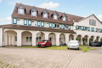 Zentral, charmant, bezugsbereit - Lichtdurchflutete Etagenwohnung mit Stellplatz 2 zimmer