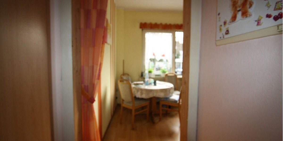 MEHRFAMILIENHAUS - 7 WOHNUNGEN - BO-CITY - GARTEN + AUSBAUPOTENZIAL 2 zimmer