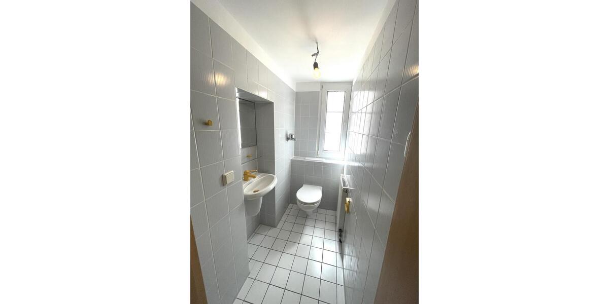 Etagenwohnung Schwelm - 4 Zimmer, 90 m&sup2;, 900&euro; | Angebot:26368658