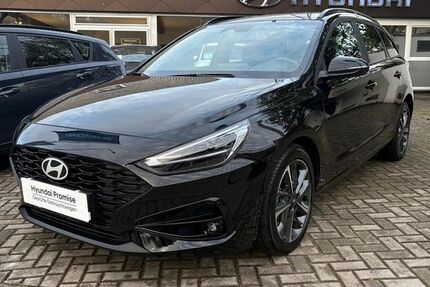 Hyundai i30 4.854 km 22.490 € Oberhausen 46049