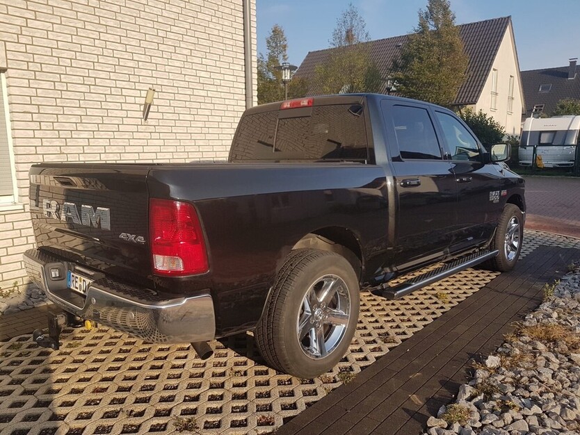 Ram 2500 Crew Cab Pick-up