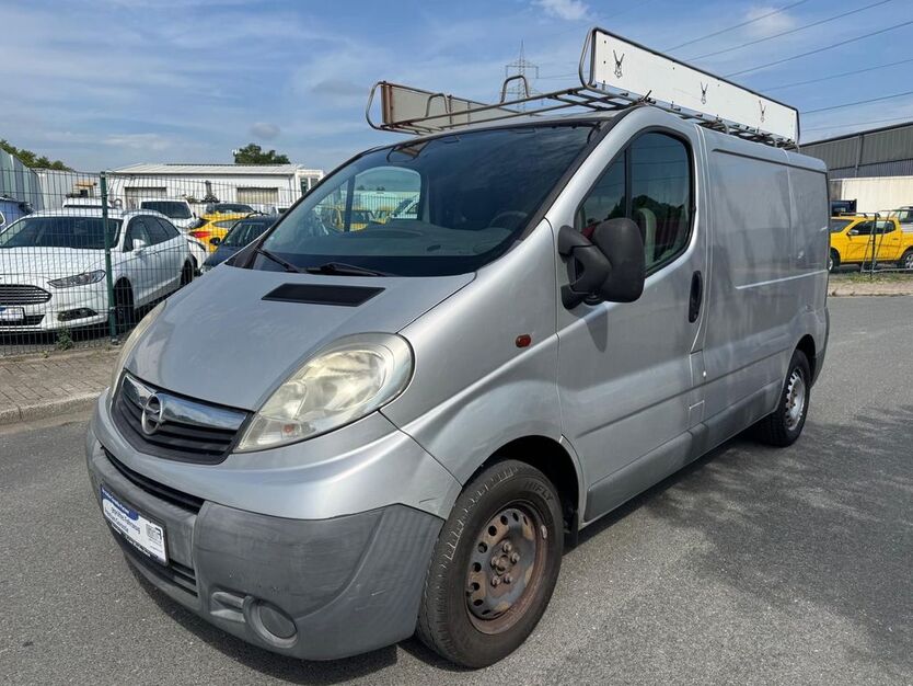 Opel Vivaro 100.000 km 3.700 € Essen 45356