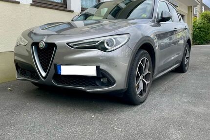 Alfa Romeo Stelvio 97.000 km 21.300 &euro; Wuppertal 42287