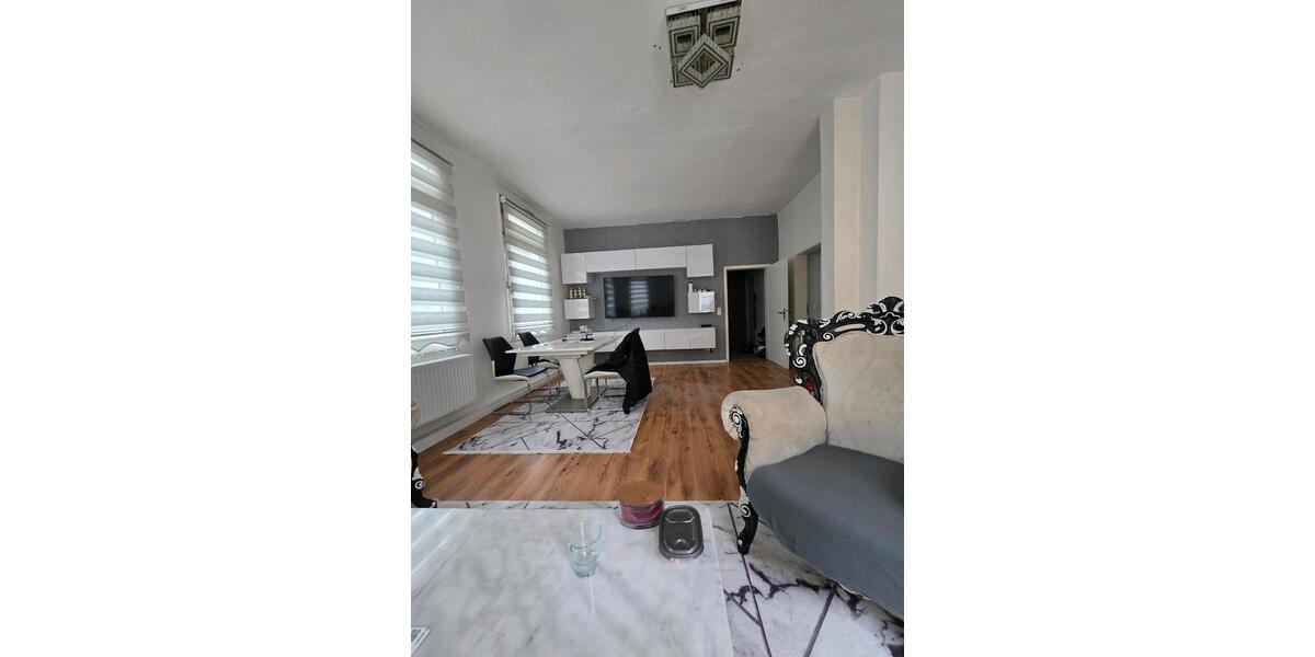 Etagenwohnung Wuppertal Gemarkung Langerfeld - 2 Zimmer, 67 m&sup2;, 82.000&euro; | Angebot:27146049