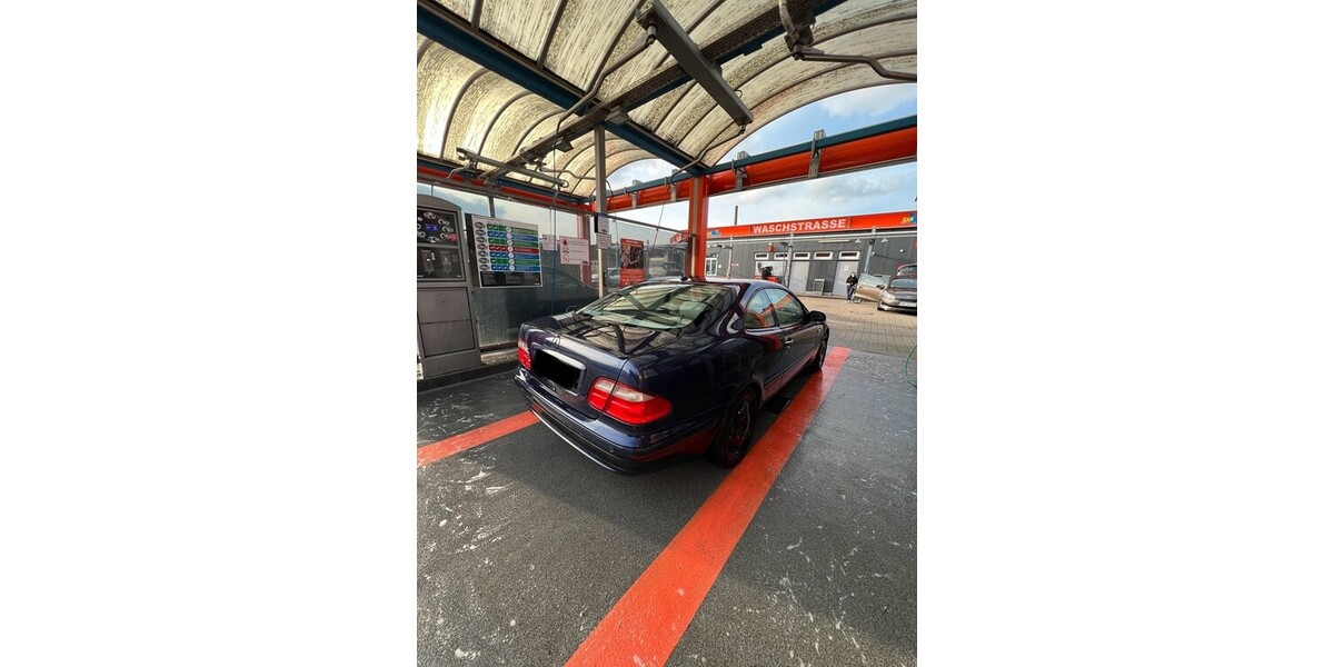 Mercedes-Benz CLK 320 175.000 km 4.200 &euro; Schwelm 58332