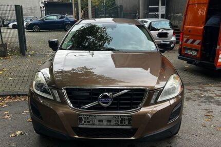 Volvo XC60 273.000 km 6.900 &euro; Gelsenkirchen 45889