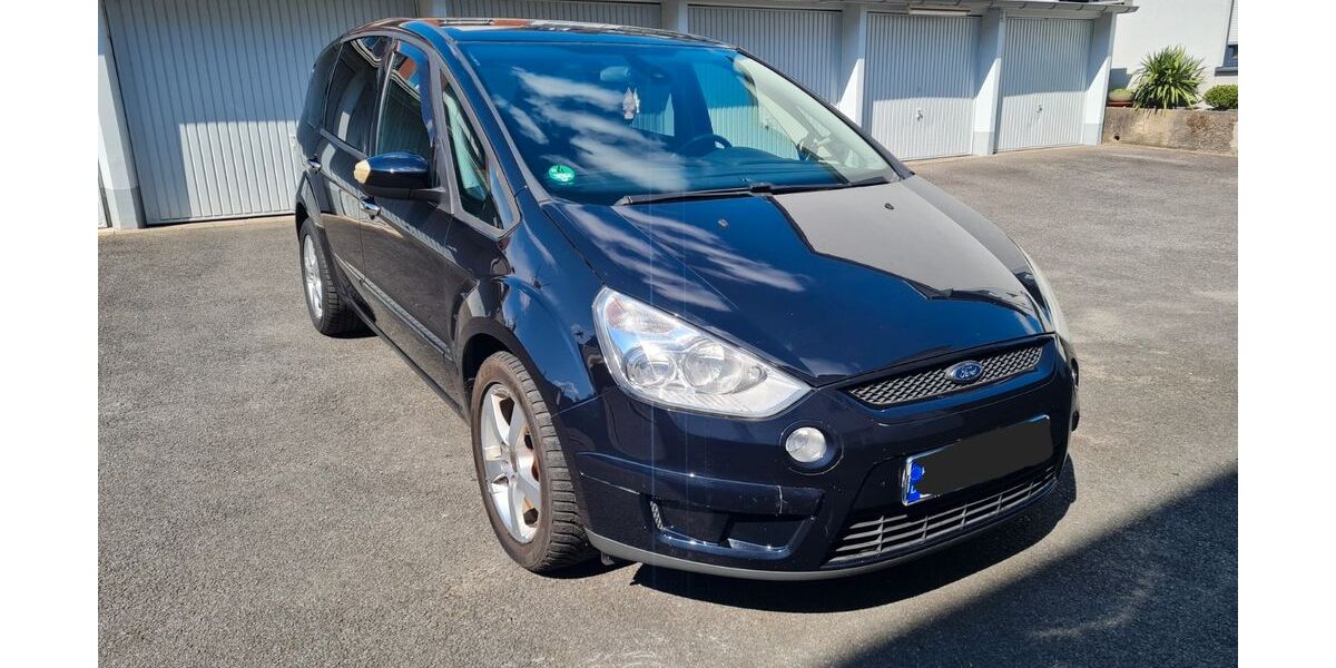 Ford S-Max 157.224 km 4.890 &euro; Bochum 44801
