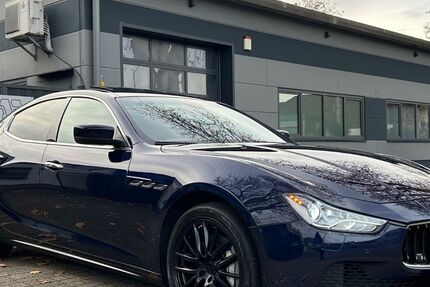 Maserati Ghibli 96.000 km 22.900 &euro; Essen 45356