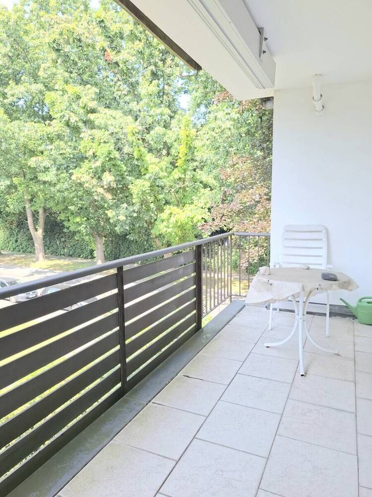 Nähe Festspielhaus! Eigentumswohnung mit Balkon und Garage in bester Wohnlage.