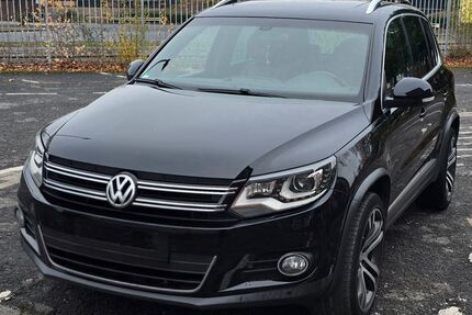 VW Tiguan 199.641 km 9.800 &euro; Mülheim 45476
