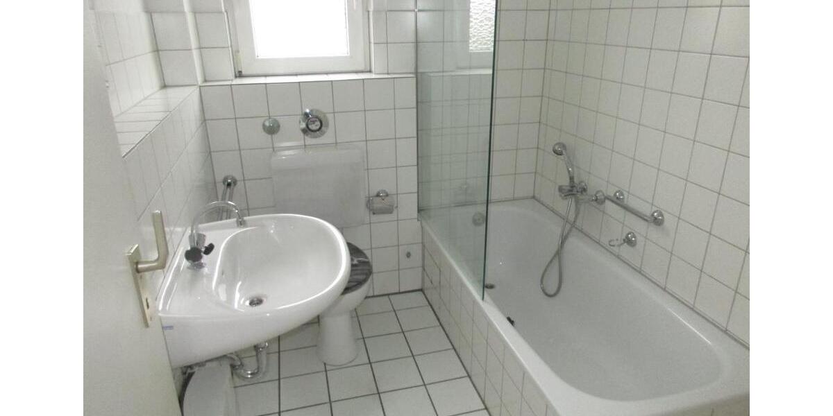 Dachgeschoßwohnung Herne Sodingen - 2.5 Zimmer, 61 m&sup2;, 387&euro; | Angebot:25141555