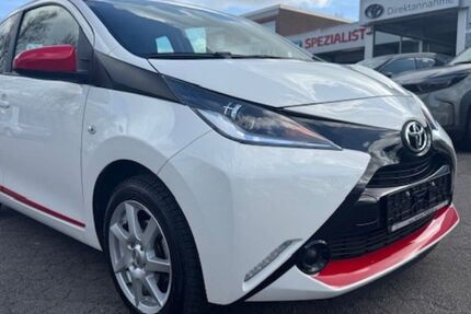 Toyota Aygo (X) 11.660 km 8.900 &euro; Gelsenkirchen 45891