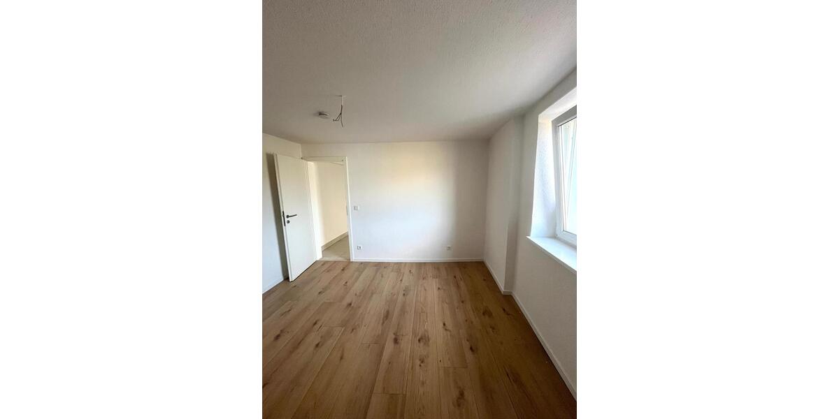 Sanierte 3,5-Zi.-Wohnung mit XXL-Terrasse in GE-Rotthausen zu vermieten! 3 zimmer