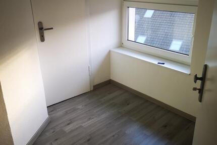 Wohnung Duisburg Rheinhausen - 4 Zimmer, 124 m&sup2;, 1.300&euro; | Angebot:24652210