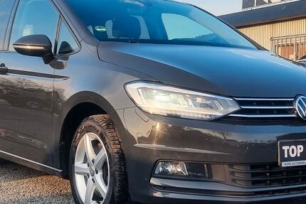 VW Touran 110.705 km 19.990 &euro; Duisburg 47178