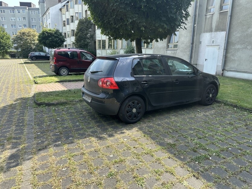 VW Golf V 171.000 km 2.600 € Duisburg 47051