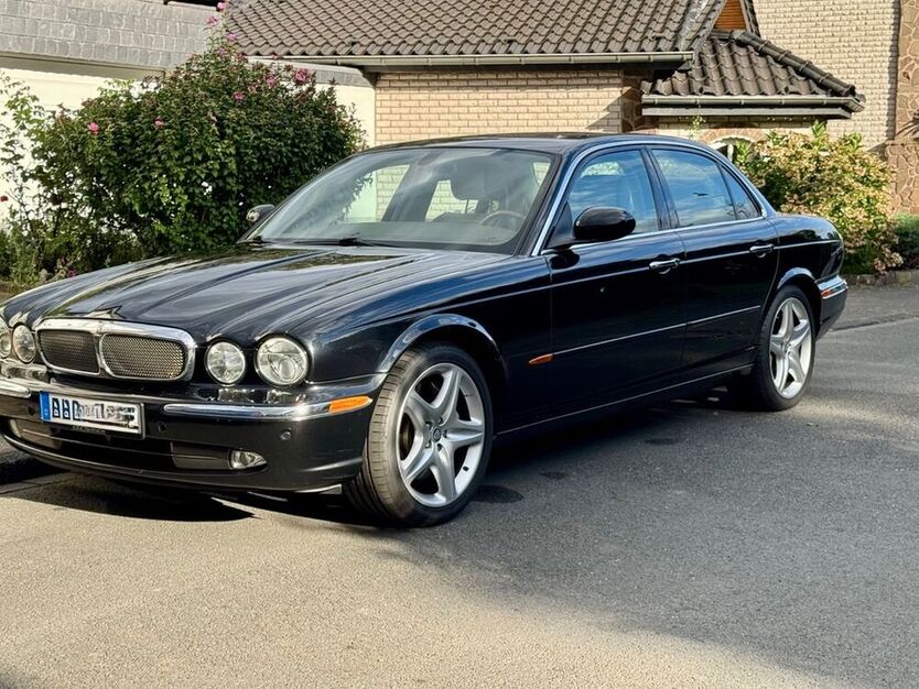 XJ