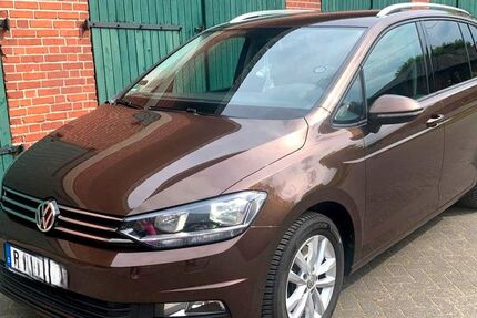 VW Touran 83.040 km 17.990 &euro; Bottrop 46244