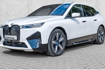 BMW iX 58.490 km 47.490 € Velbert 42549