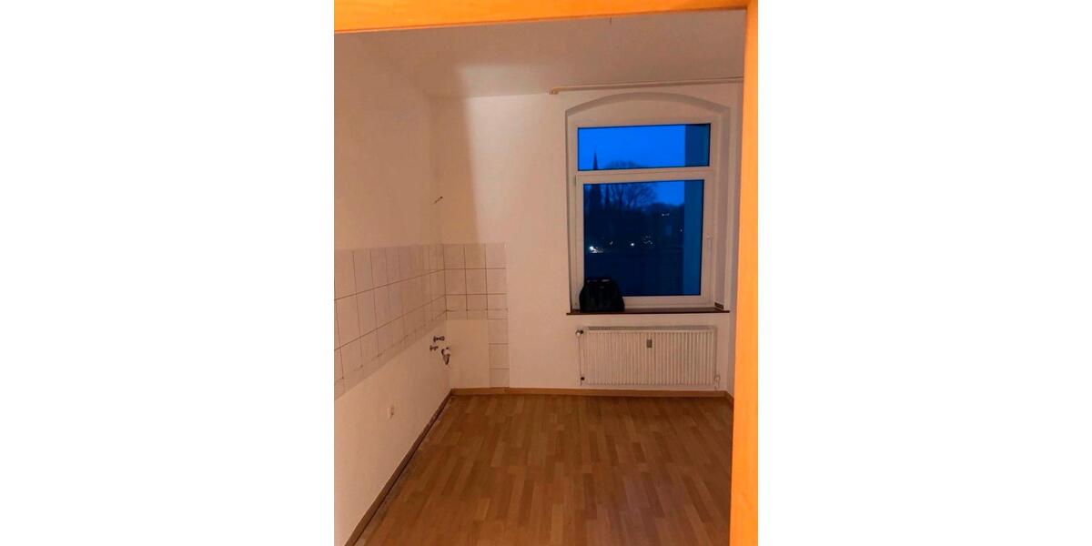 Etagenwohnung Essen Stadtkern - 2 Zimmer, 65 m&sup2;, 750&euro; | Angebot:25272391