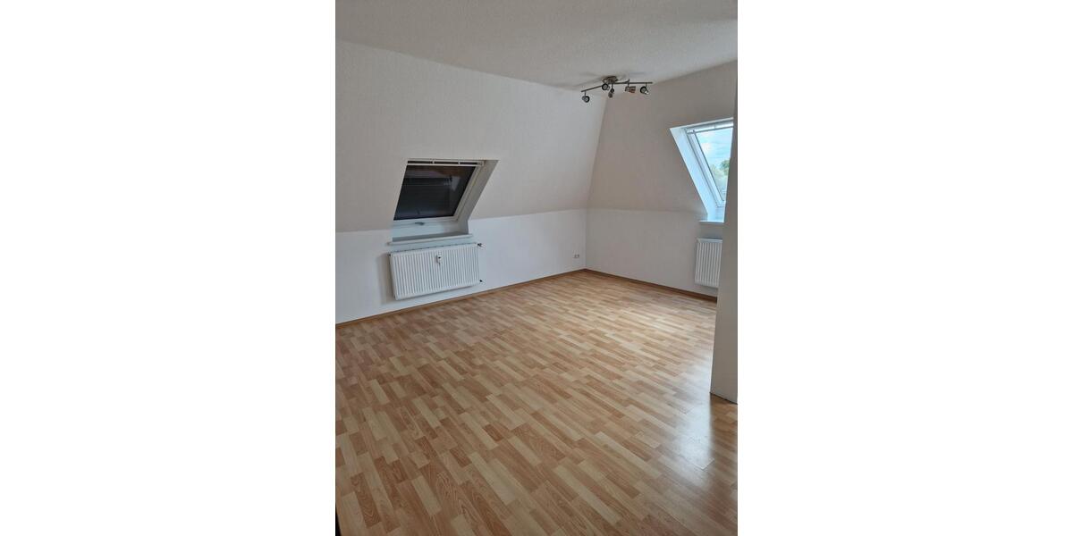 Dachgeschoßwohnung Bochum Bochum-Nord - 3.5 Zimmer, 78 m&sup2;, 500&euro; | Angebot:26395393