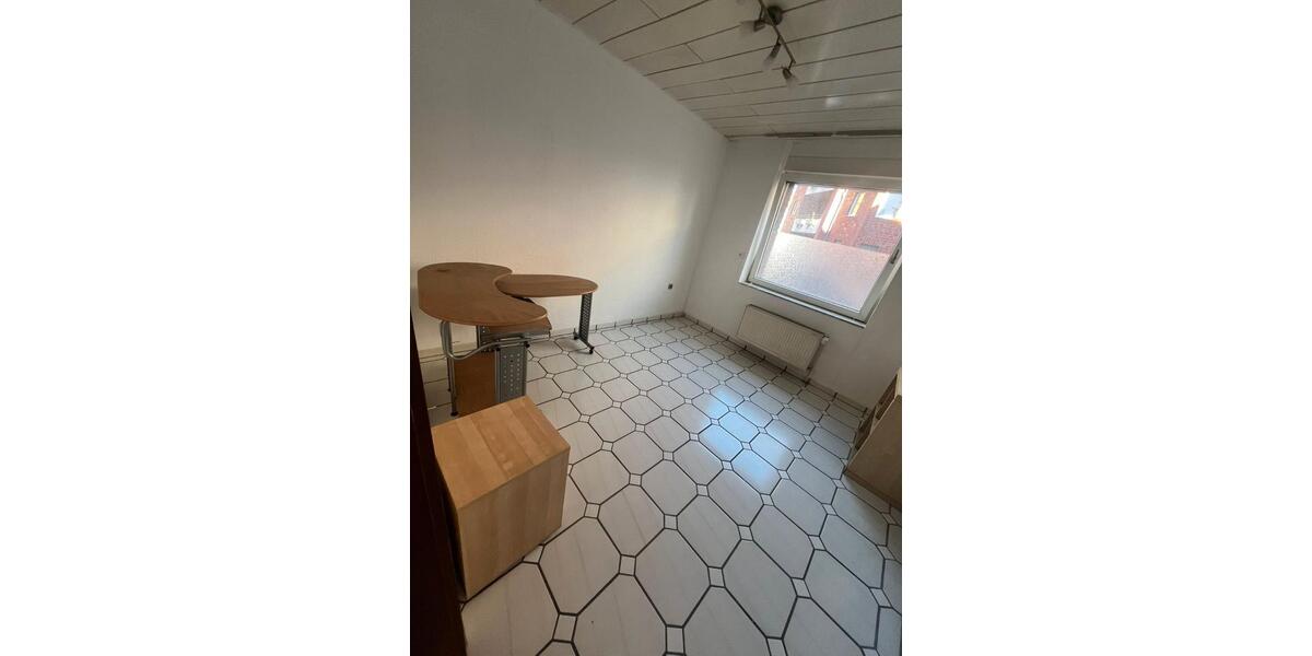 Einfamilienhaus Duisburg Mittelmeiderich - 3.5 Zimmer, 192 m&sup2;, 350.000&euro; | Angebot:26913510