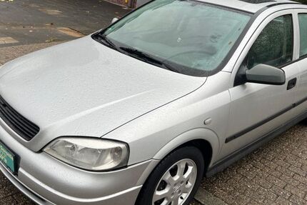 Opel Astra 140.000 km 1.999 € Essen 45355