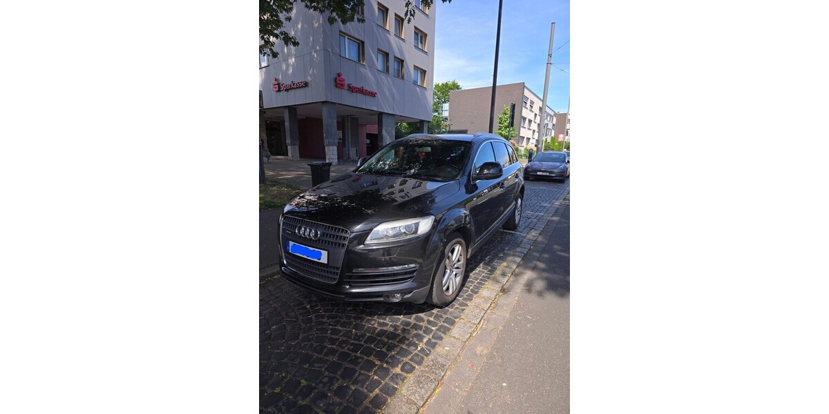 Audi Q 7 238.600 km 9.900 € Essen 45121