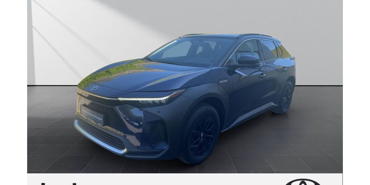 Toyota bZ4X 5.665 km 33.890 &euro; Wuppertal 42109