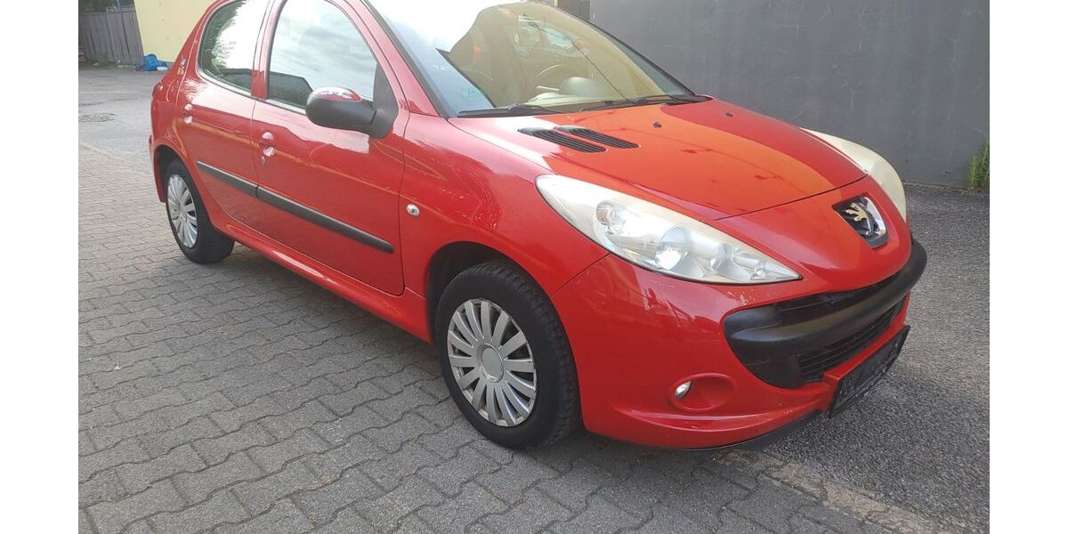 Peugeot 206 128.500 km 1.999 &euro; Essen 45326