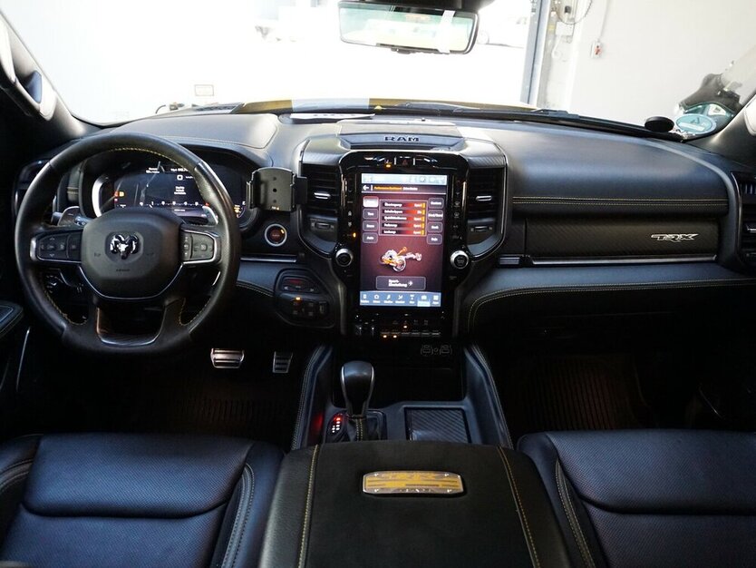Dodge RAM 1500 TRX 6.2L V8 SMARTCUP Leder Pano HuD H&K 41.719 km 128.900 € Wuppertal 42327