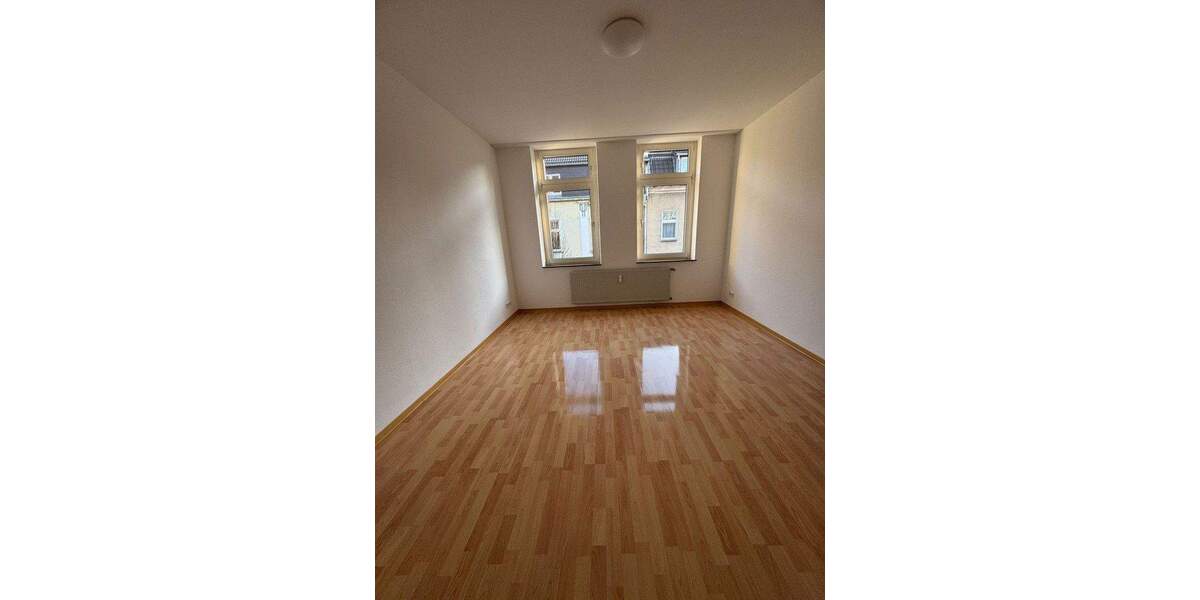Etagenwohnung Gelsenkirchen Neustadt - 4 Zimmer, 103 m&sup2;, 732&euro; | Angebot:25654246
