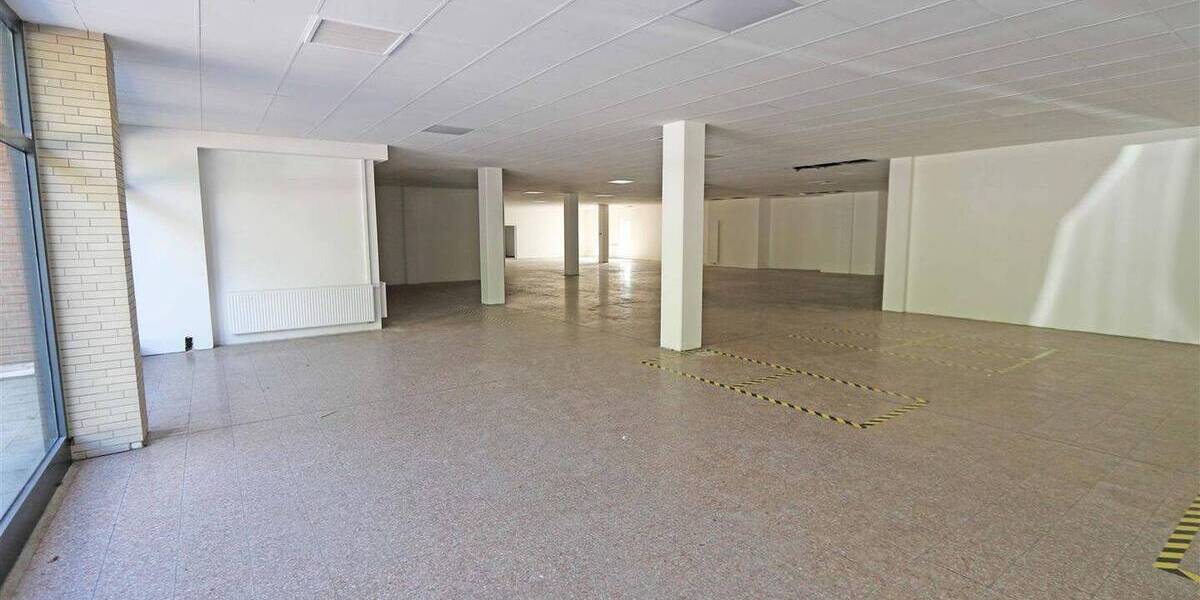 Moderne Fläche für viele Branchen. Ob Logistik, Laden oder Gastronomie. *Provisionsfrei zimmer