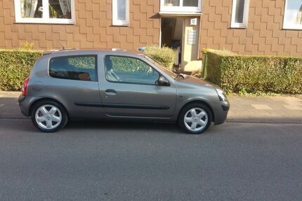 Renault Clio 196.000 km 1.250 &euro; Oberhausen 46145