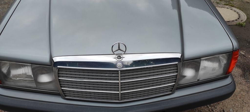 Mercedes-Benz 190 282.000 km 5.300 € Duisburg 47199