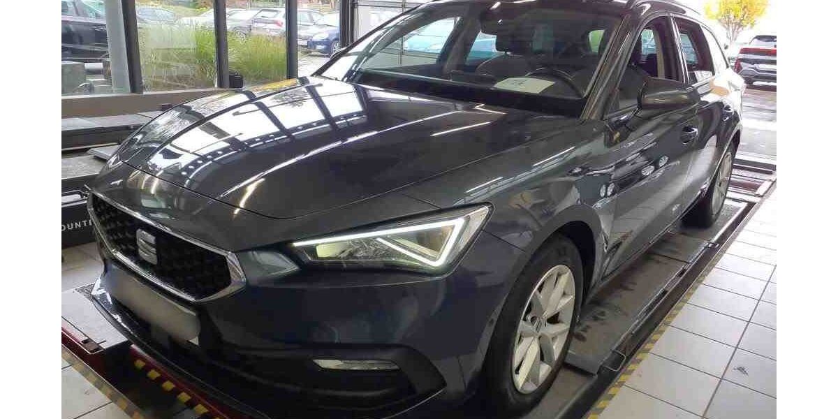 Seat Leon 123.857 km 17.450 &euro; Mülheim / Ruhr 45473