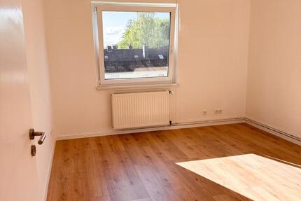 Wohnung Mülheim an der Ruhr Broich - 2.5 Zimmer, 49 m&sup2;, 575&euro; | Angebot:26397819