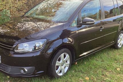 VW Touran 177.300 km 7.300 &euro; Oberhausen 46049