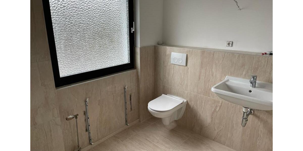 Reihenhaus Wuppertal Gemarkung Elberfeld - 5 Zimmer, 165 m&sup2;, 1.800&euro; | Angebot:25333097