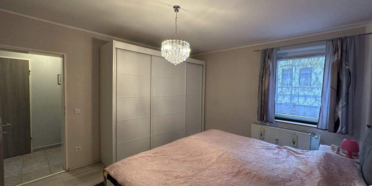 renovierte 3 Zimmer Wohnung, vollmöbliert 3 zimmer