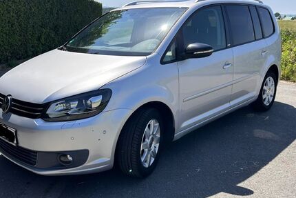 VW Touran 176.000 km 5.900 &euro; Essen 45149