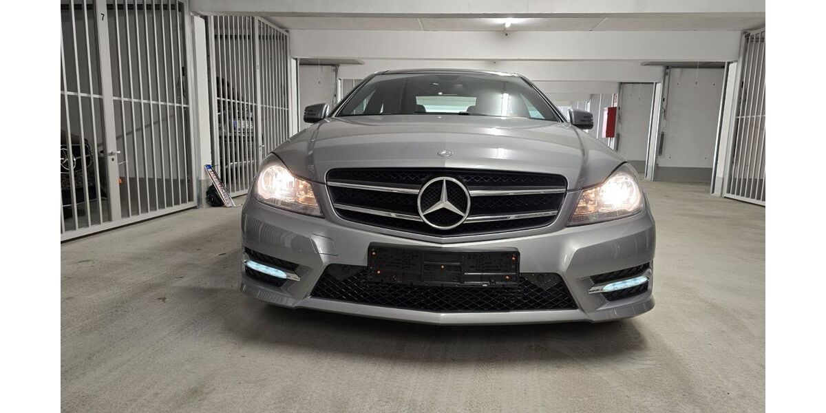 Mercedes-Benz C 250 76.300 km 18.990 &euro; Dortmund 44287