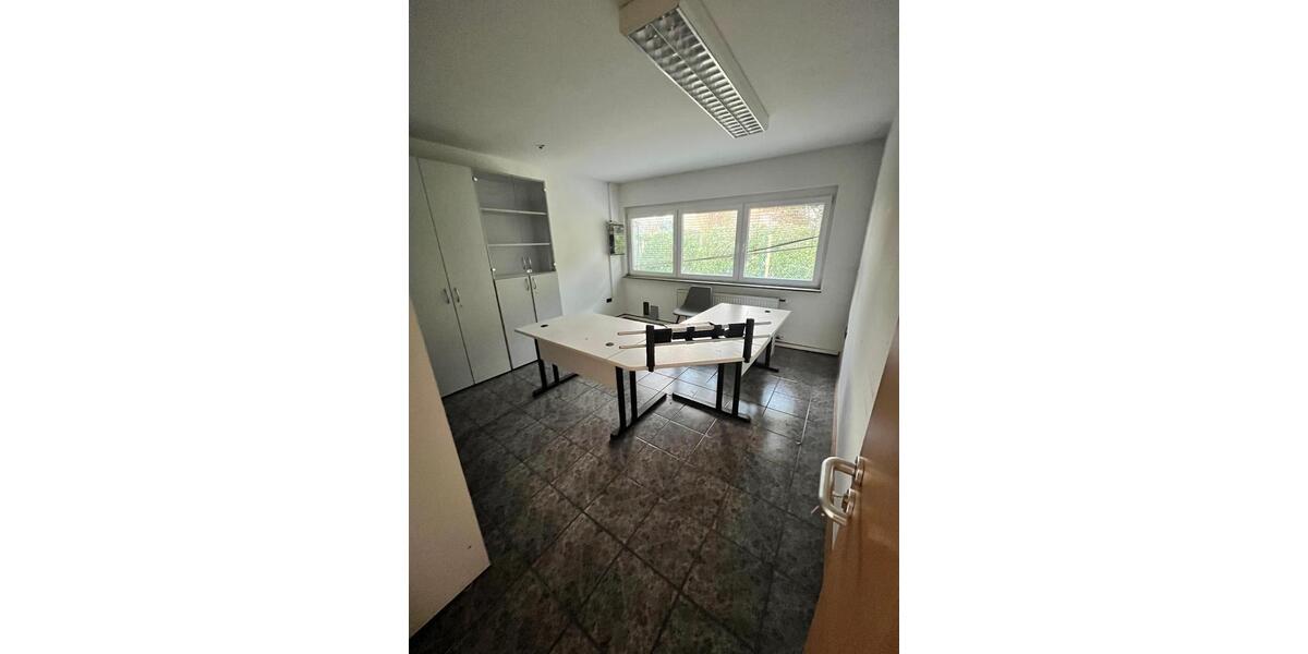 Büro und Kaltlager in Drevenack Halle oder Lagerräume Wesel zimmer