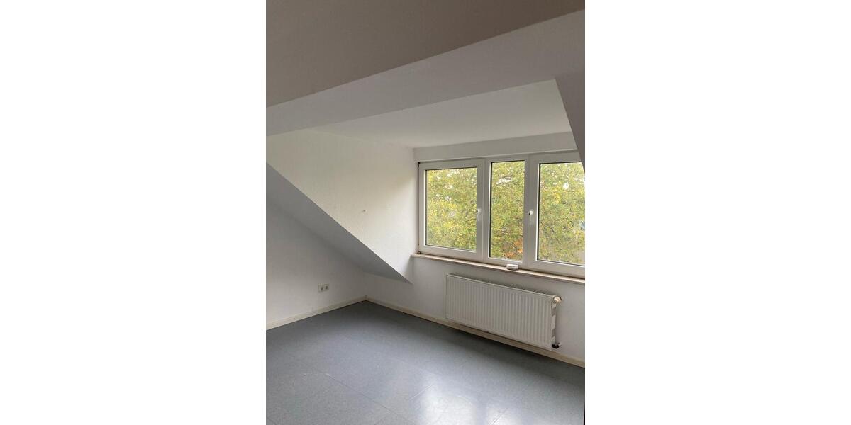 Dachgeschosswohnung in 44866 Bochum-Wattenscheid 2 zimmer