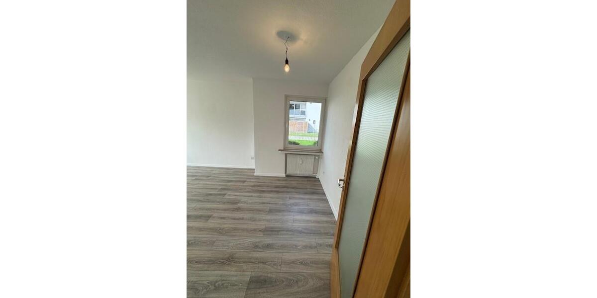 Erdgeschoßwohnung Oberhausen Rothebusch - 3 Zimmer, 71 m&sup2;, 549&euro; | Angebot:25584451