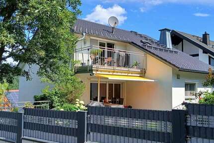Haus zum Kaufen in Seitzenhahn 850.000 € 226 m²