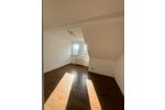 Dachgeschoßwohnung Duisburg Mittelmeiderich - 3 Zimmer, 66 m&sup2;, 750&euro; | Angebot:26165974