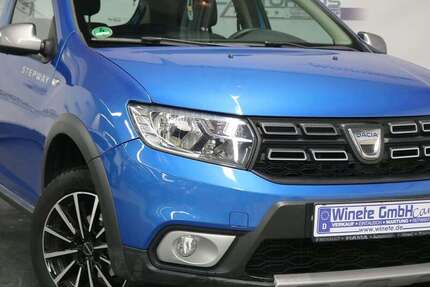 Dacia Sandero 68.000 km 9.490 &euro; Duisburg 47057