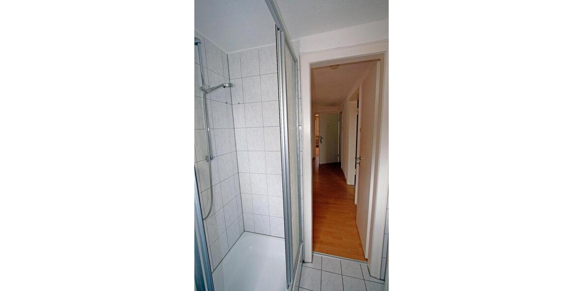 Dachgeschoßwohnung Essen Frillendorf - 3 Zimmer, 70 m&sup2;, 500&euro; | Angebot:26341751